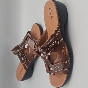 Clarks Prairie Lily Brown Women’s Leather Slide Sandals Size 8.5